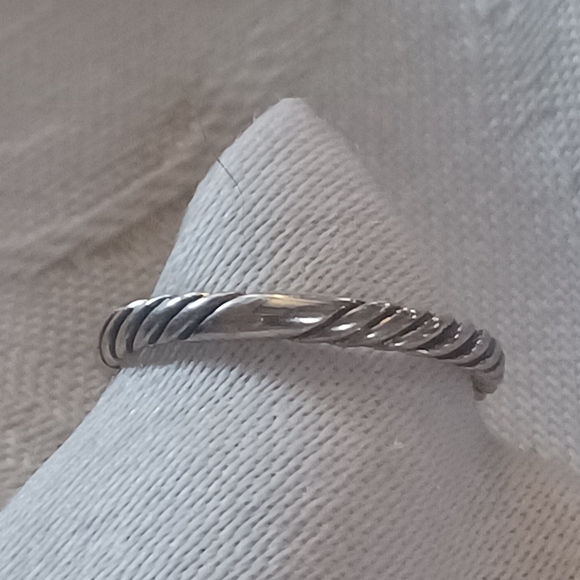 David Yurman Cable Collectibles Diamond Heart Stack Ring, SS, Size 7 - Picture 4 of 10